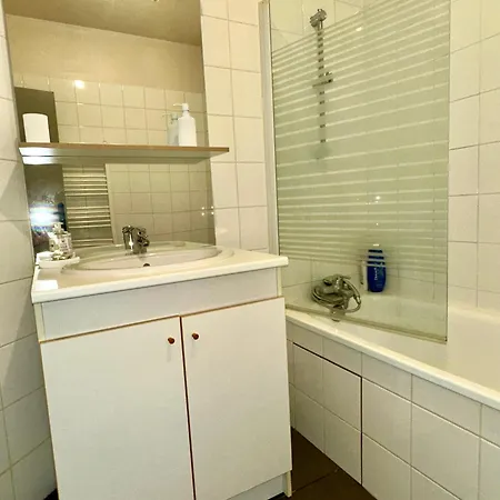 Calme Proche De La Gare *